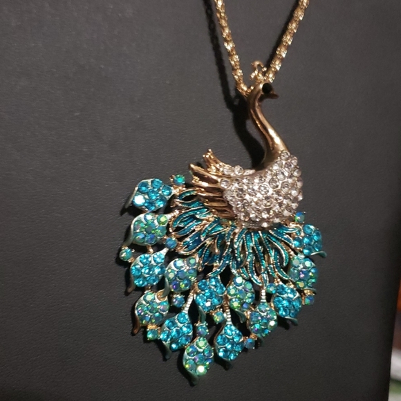 COPY - NWT Crystal peacock necklace by Betsey Johnson - Picture 2 of 7